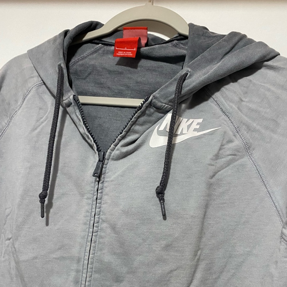 Nike Zip Up - Picture 2 of 3